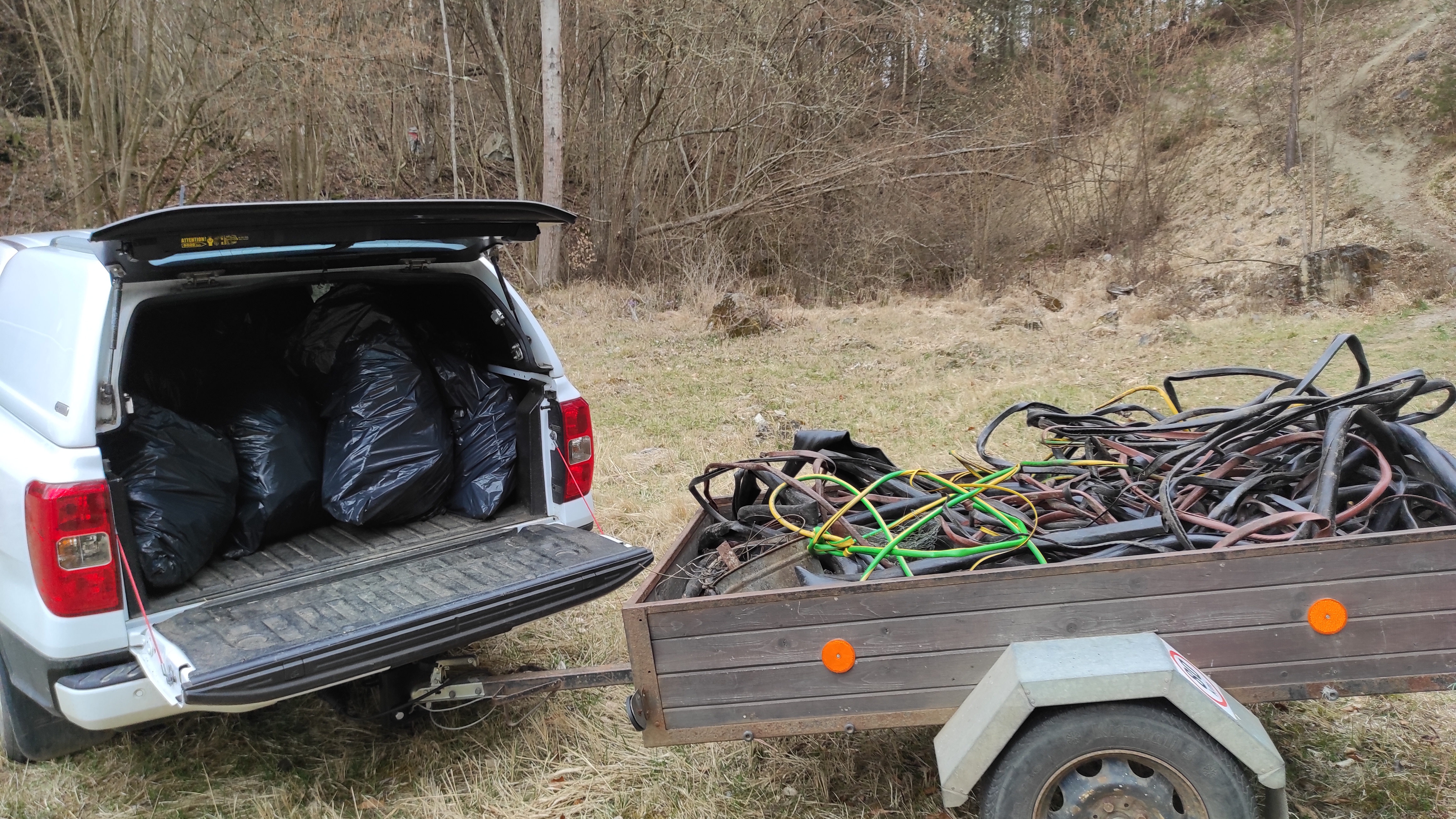 Vysbírané odpadky z přírodní památky Výří  vrch a z Vyšenského lomu.